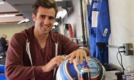 Thumbnail for Vautier-Davison handoff: One qualifies, other races