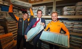 Thumbnail for O'Ward, Rosenqvist Help Mail Famous 'Blue Envelopes' to Fans