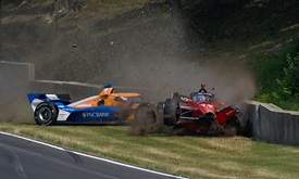 Thumbnail for Power Simmers, Dixon Sorry after Heavy Practice Tangle