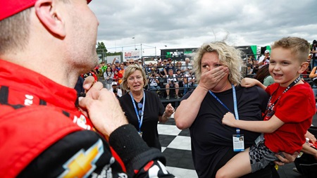 thumbnail for Drivers Hit Pause during Hectic Month of May To Honor Moms