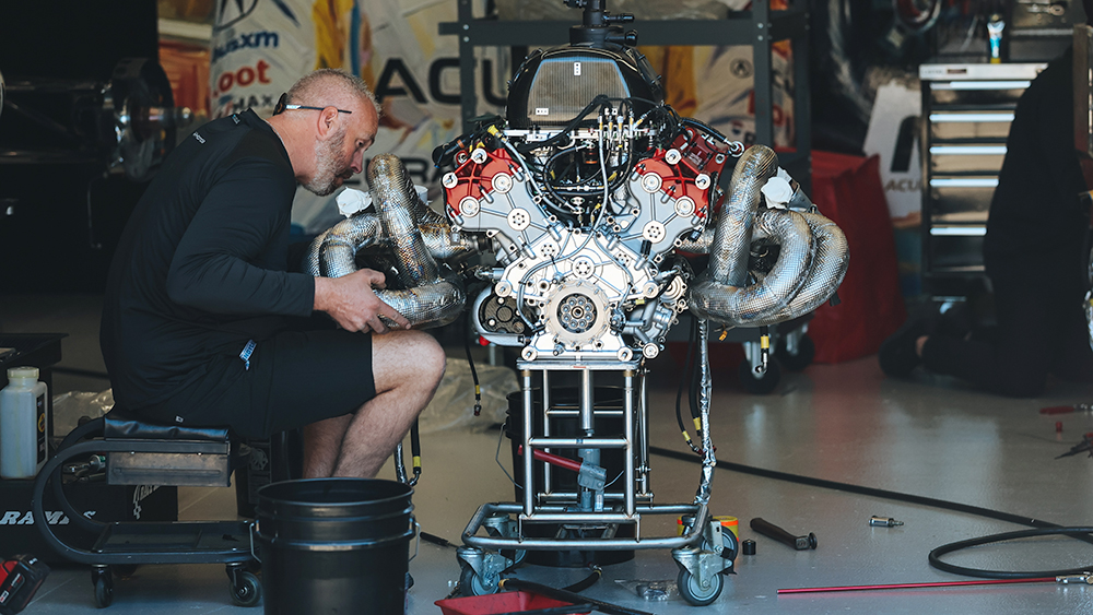 INDYCAR SERIES engine